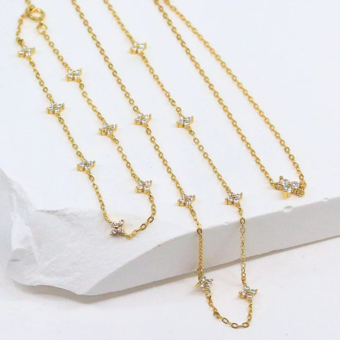 Gold star bracelet