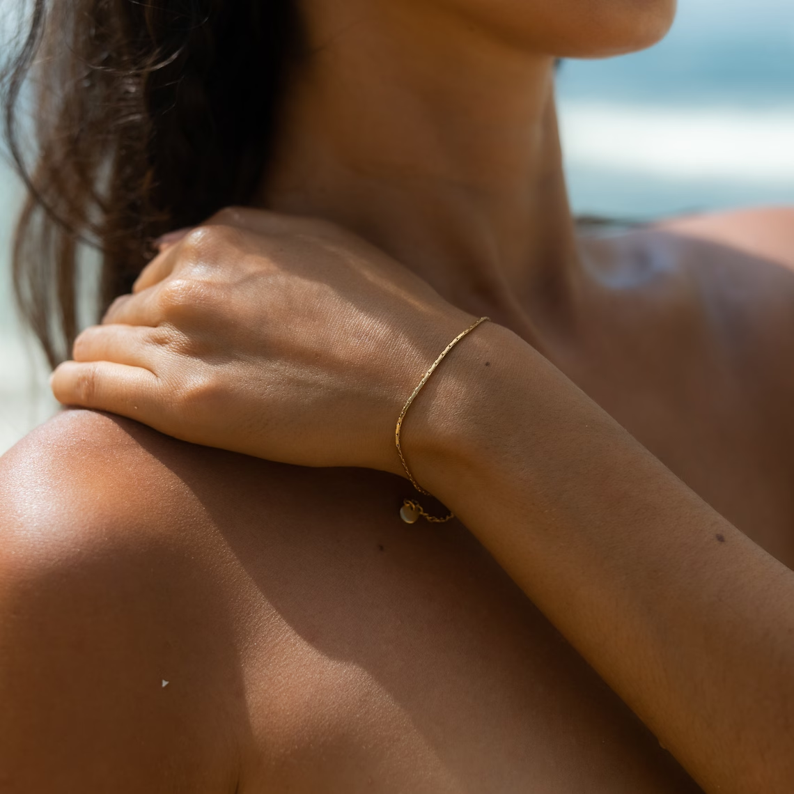 Minimalist thin gold chain bracelet